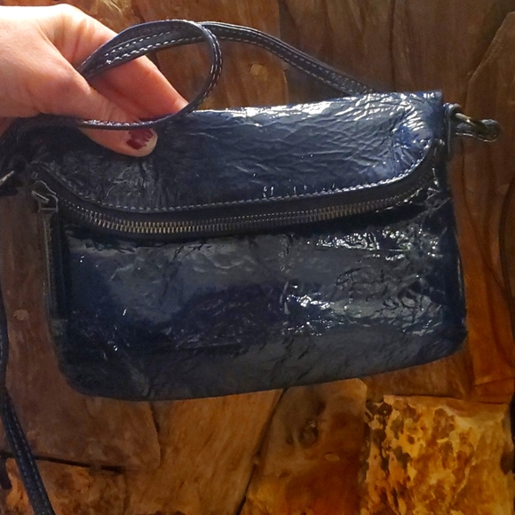 Hobo International Navy Blue Patent Leather Fold Over Shoulder Bag. - Picture 2 of 16